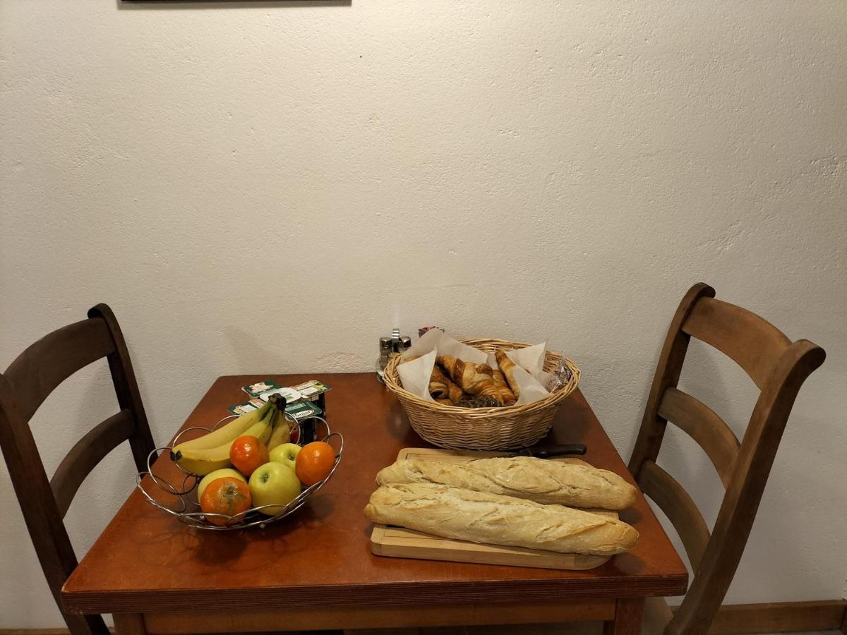 مبيت وإفطار Blanzaguet-Saint-Cybard Le Jardin Des Hirondelles المظهر الخارجي الصورة