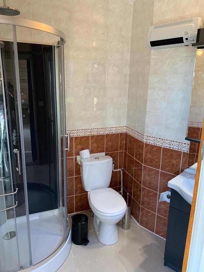 مبيت وإفطار Blanzaguet-Saint-Cybard Le Jardin Des Hirondelles المظهر الخارجي الصورة