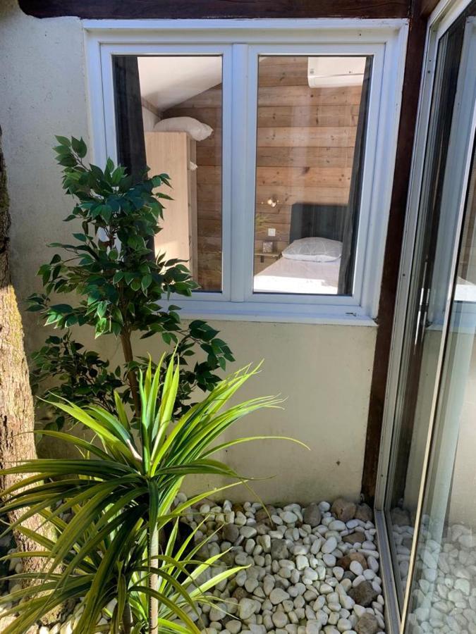 مبيت وإفطار Blanzaguet-Saint-Cybard Le Jardin Des Hirondelles المظهر الخارجي الصورة